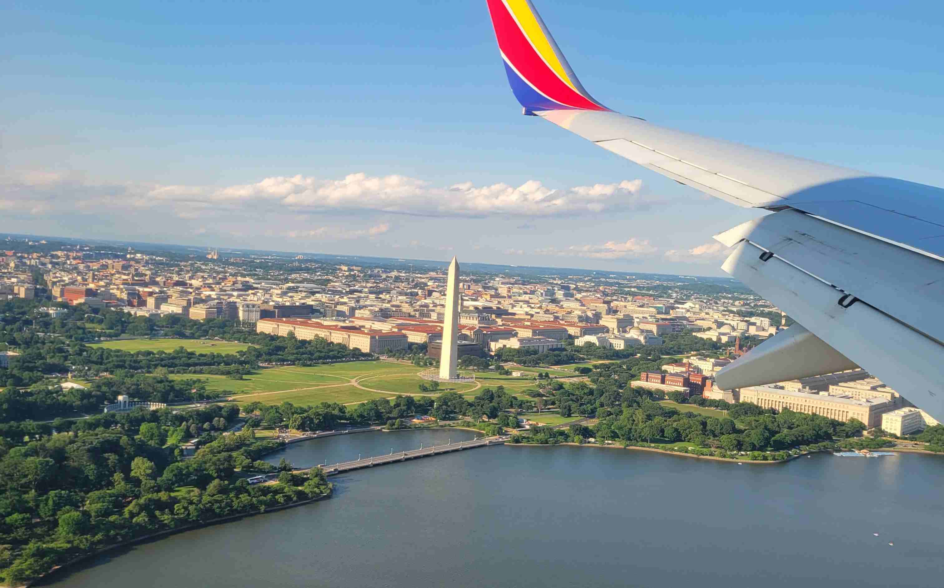 2022-06-12 Flying into DC over the Potomac.jpg